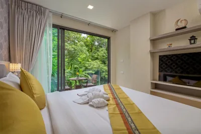 Deluxe Mountain View — Splendid Sea View Resort